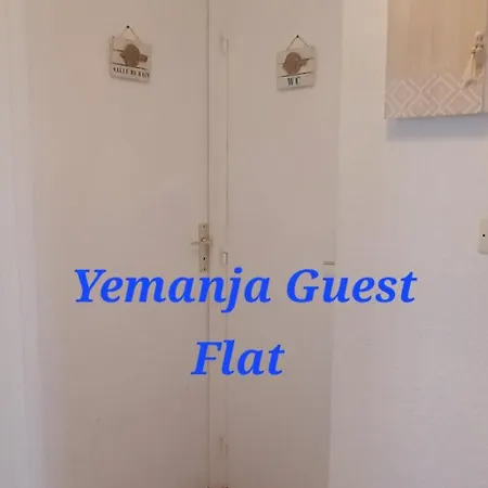Yemanja Guest Flat- Vue &salin, Piscine, Climatisation グリュイッサン