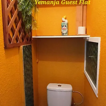 Yemanja Guest Flat- Vue &salin, Piscine, Climatisation * グリュイッサン